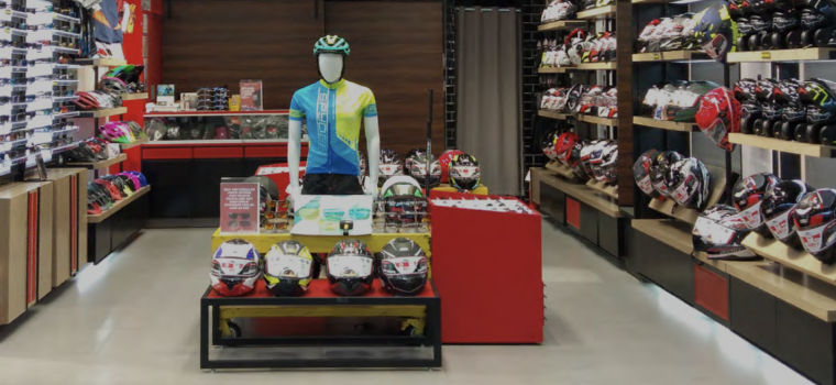 Spyder clothing store near me outlet
